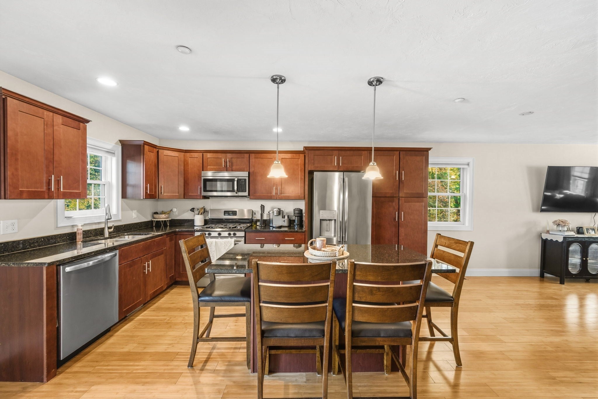 10 Great Cedar Dr #10, Hanson, MA Photo #16