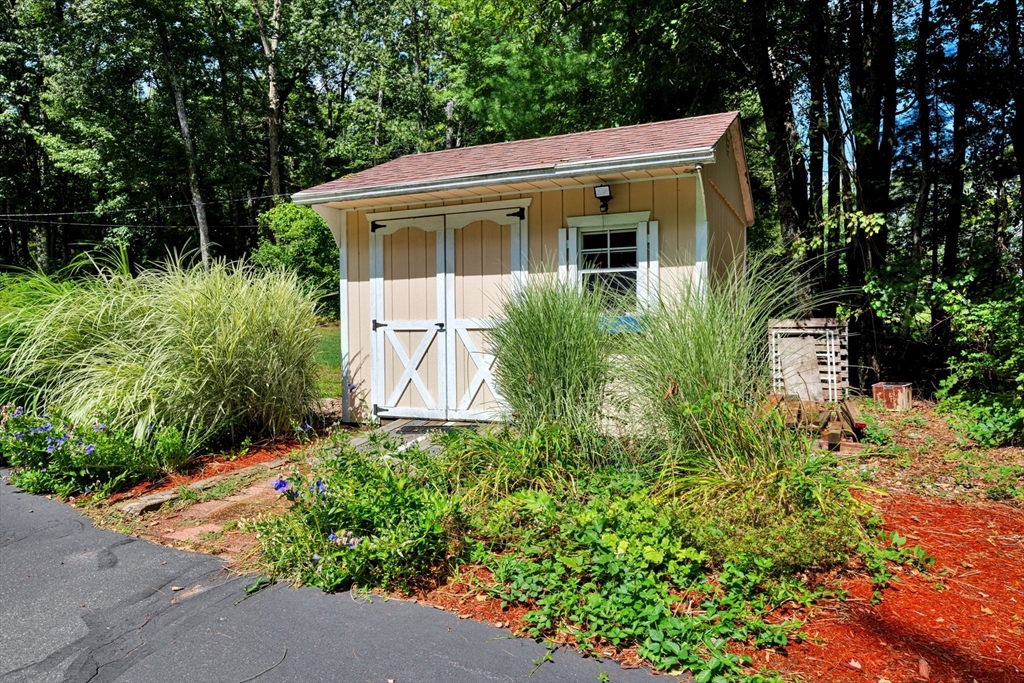 130 Greenwich Plains Rd