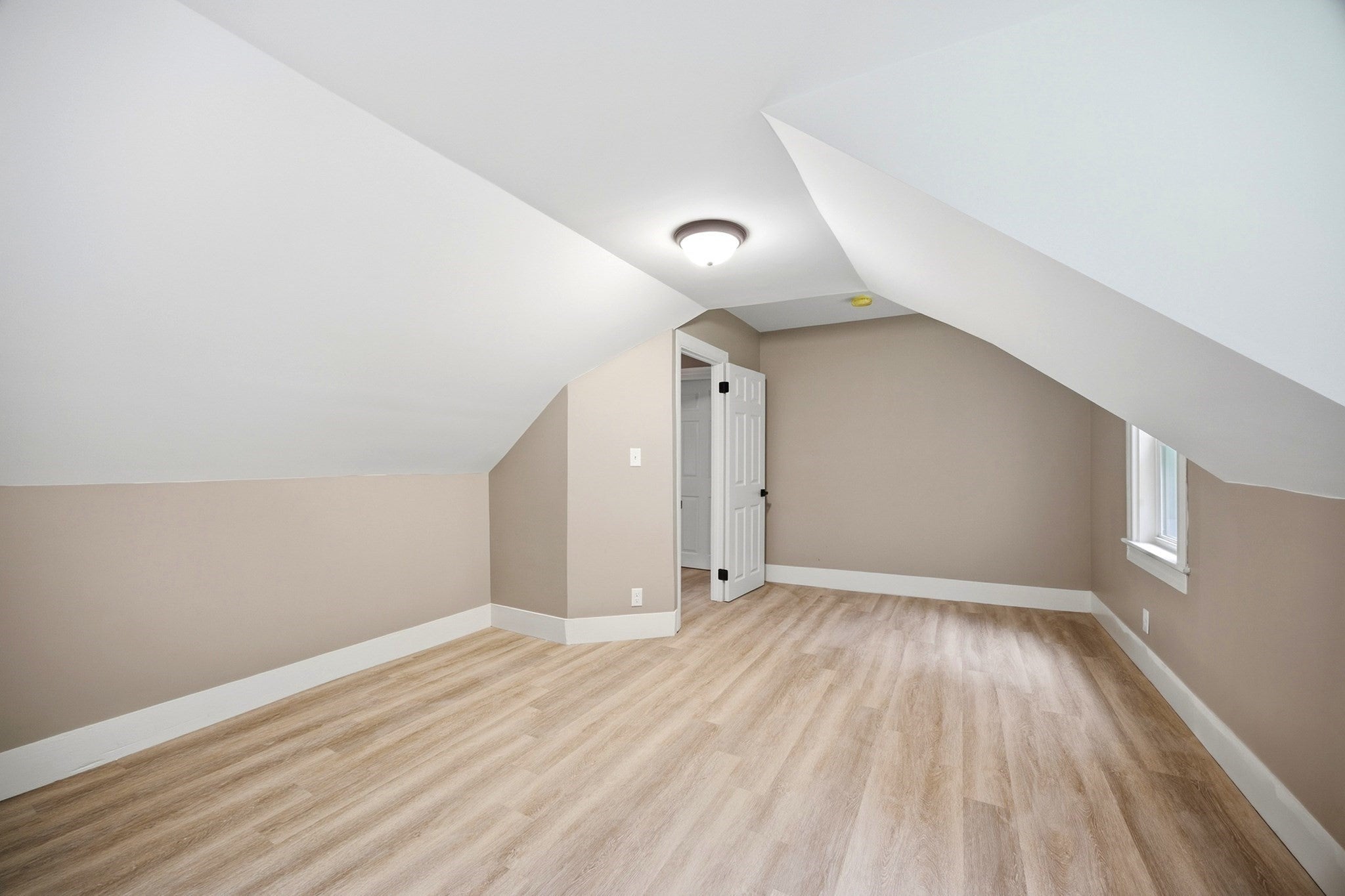 583 Main St, Warren, MA, 583 Main St, Warren, MA Photo #23