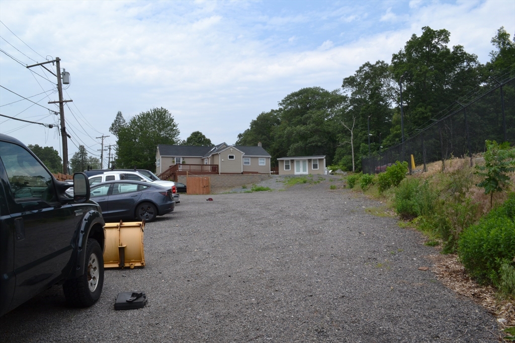 23 Nickerson Rd