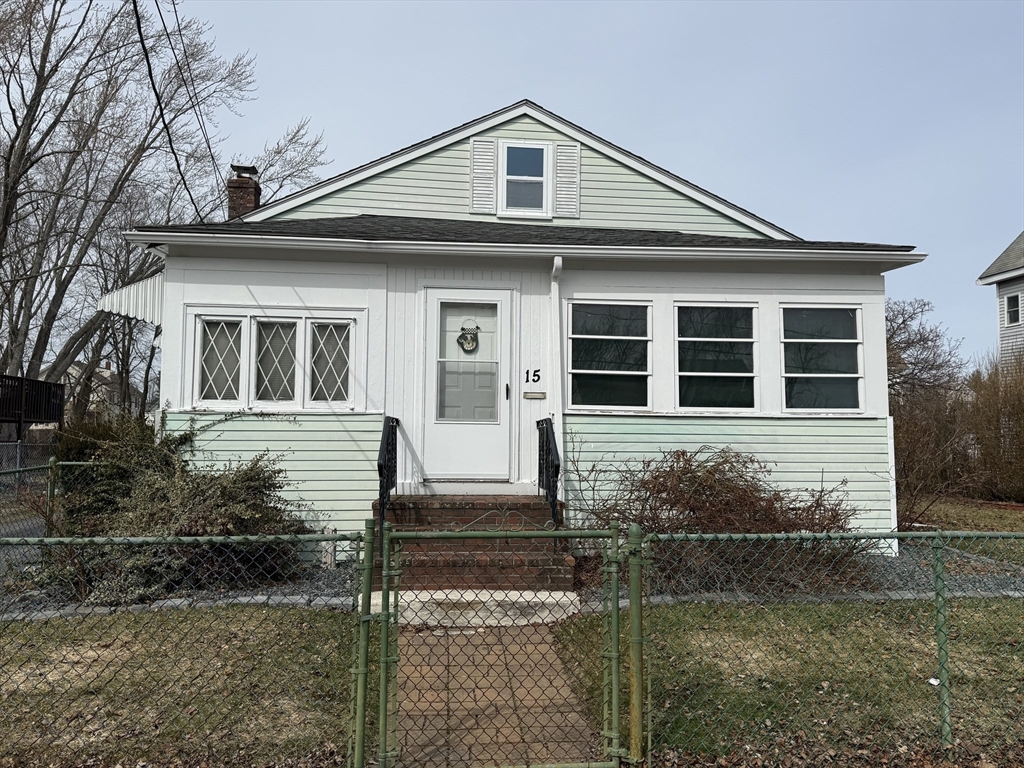 Photo 1 of 22 — 15 Myrtle St, Taunton, MA 02780