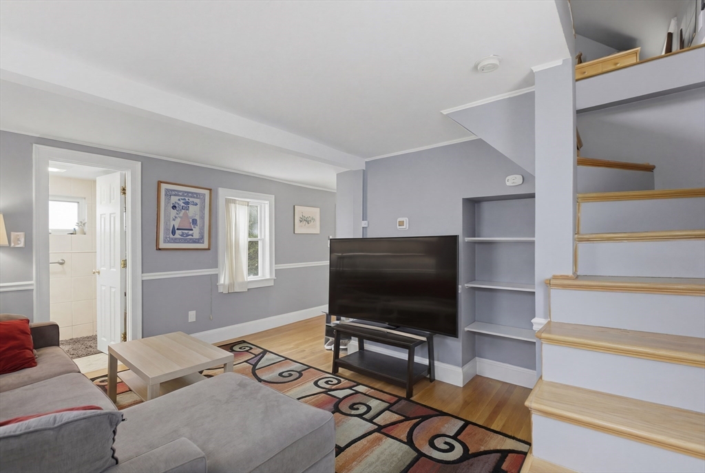 9 Clyde St 9