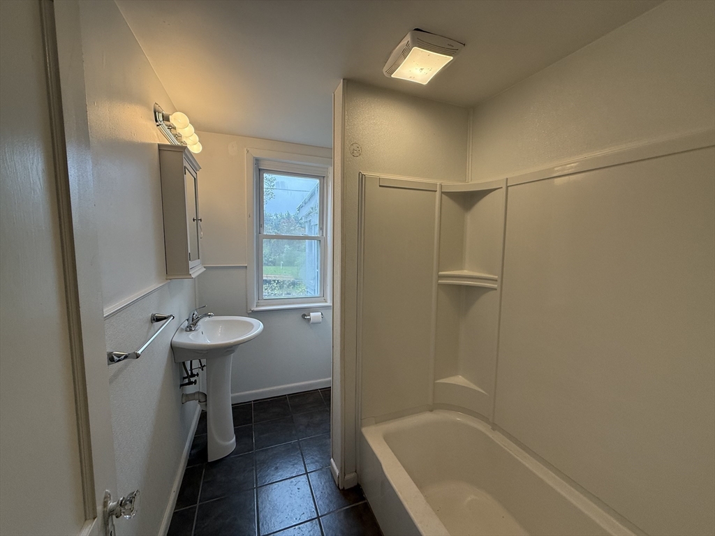 84 Emerald Rd #1, Rutland, MA Photo #7