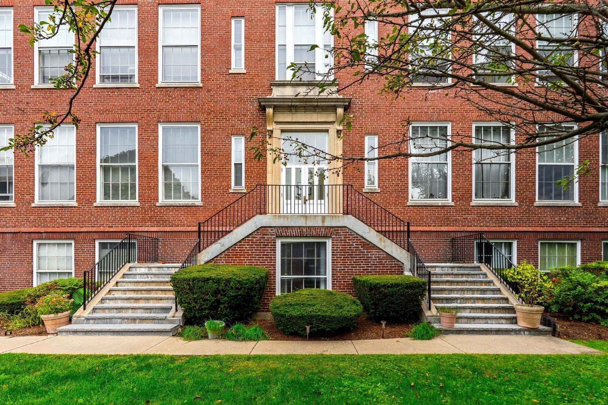 35 Flint St #205, Salem, MA Photo #2
