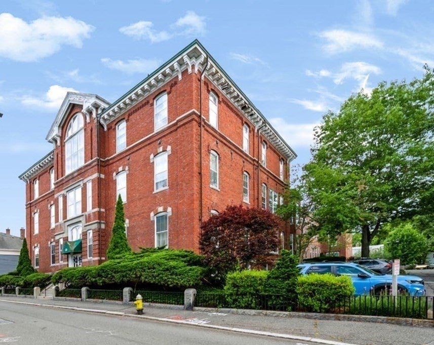 35 Flint St #205, Salem, MA Photo #41