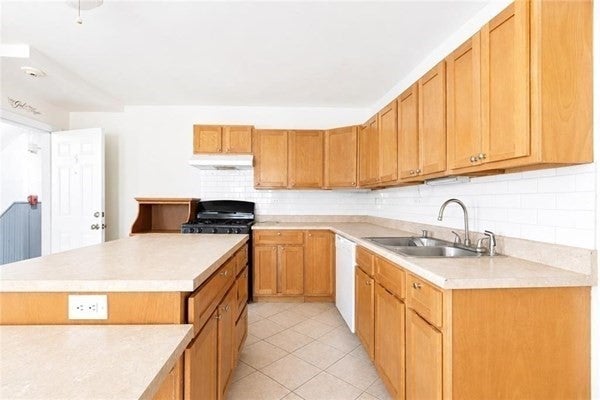420 Rathbun St, Woonsocket, RI, 420 Rathbun St, Woonsocket, RI Photo #9