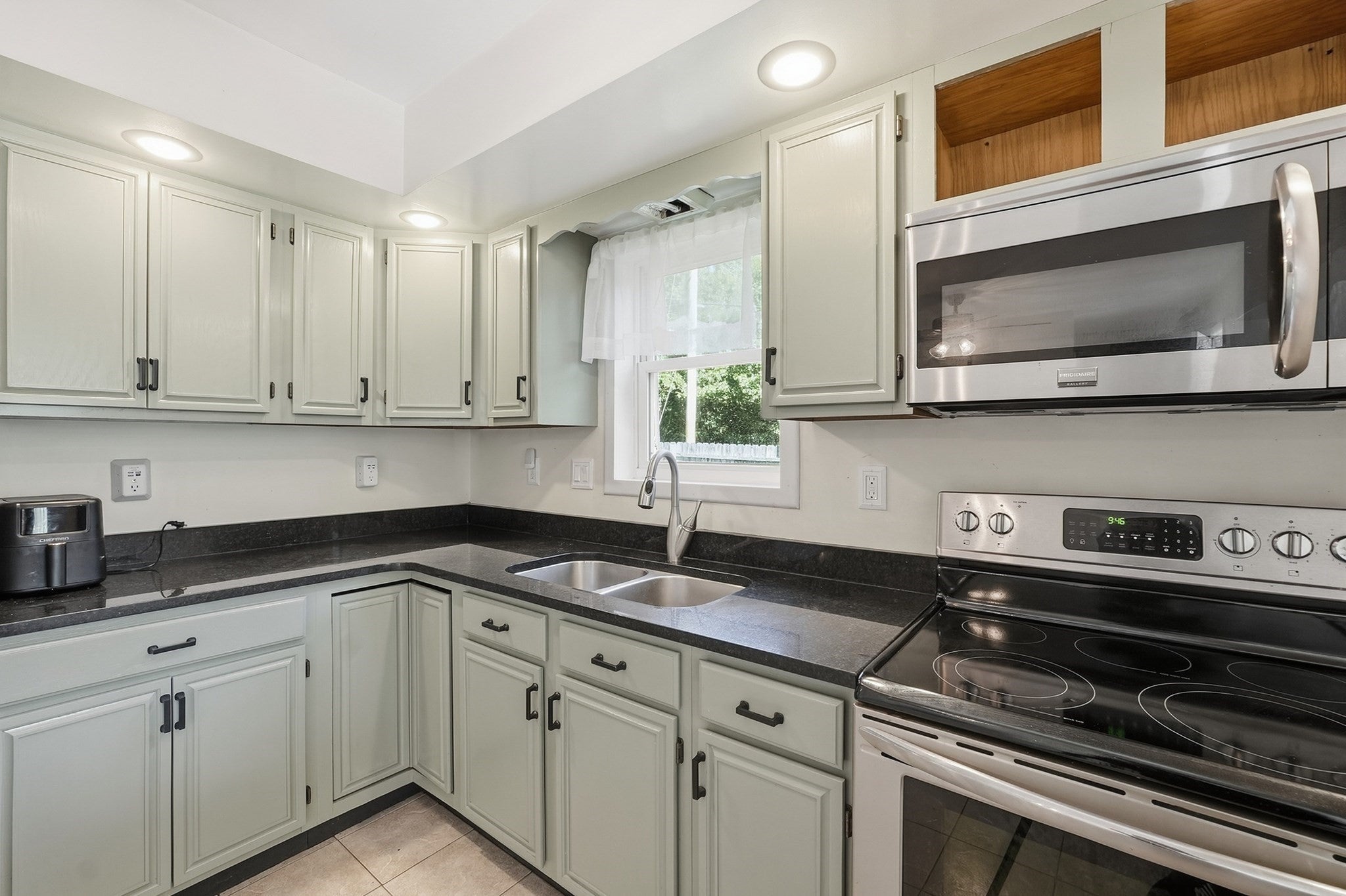 200 Wilbraham Rd, Monson, MA, 200 Wilbraham Rd, Monson, MA Photo #11
