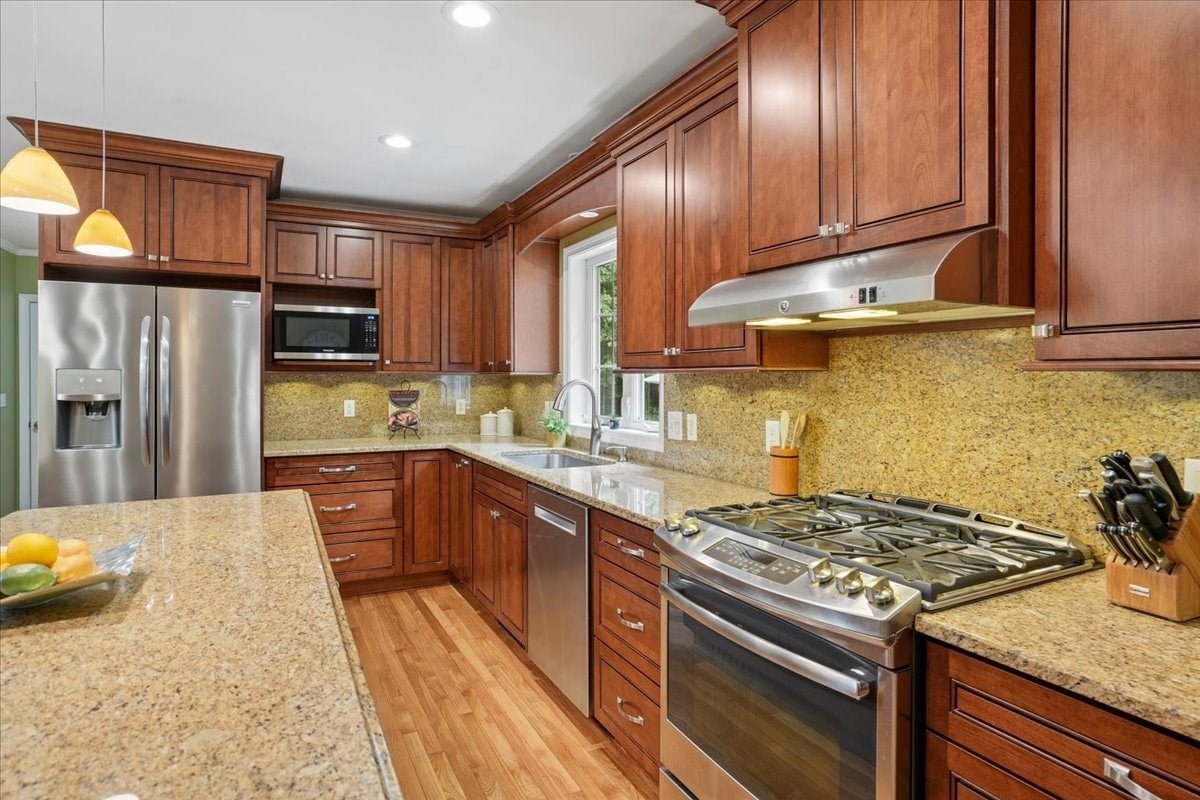 6 Sterling Dr, Londonderry, NH, 6 Sterling Dr, Londonderry, NH Photo #11