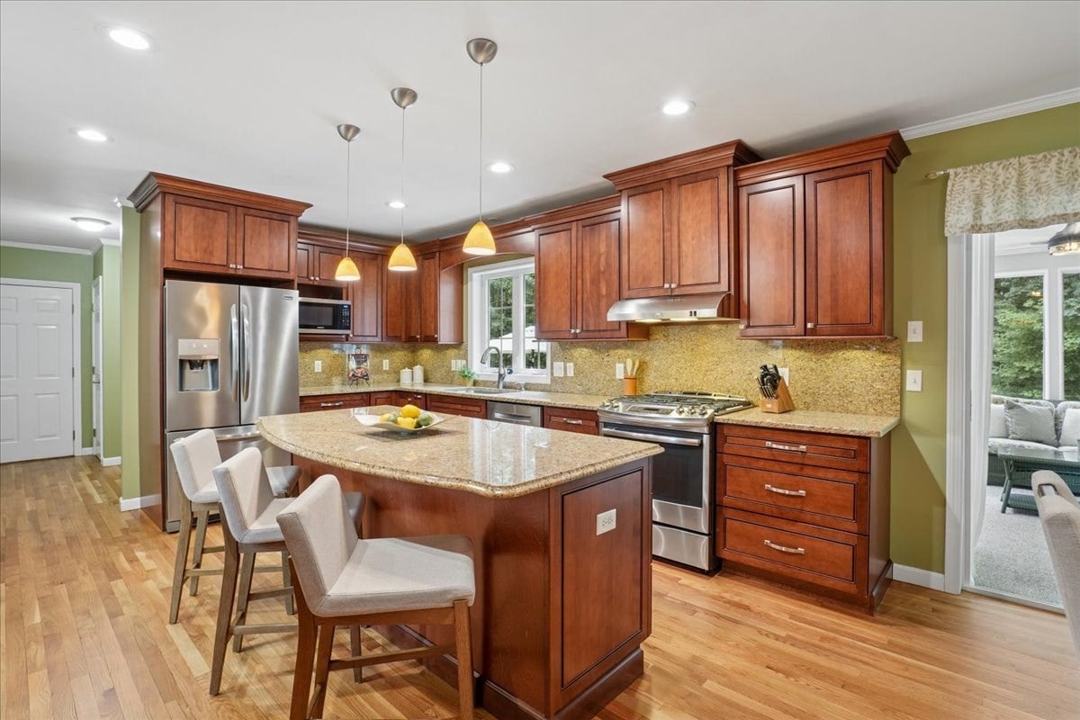6 Sterling Dr, Londonderry, NH, 6 Sterling Dr, Londonderry, NH Photo #7