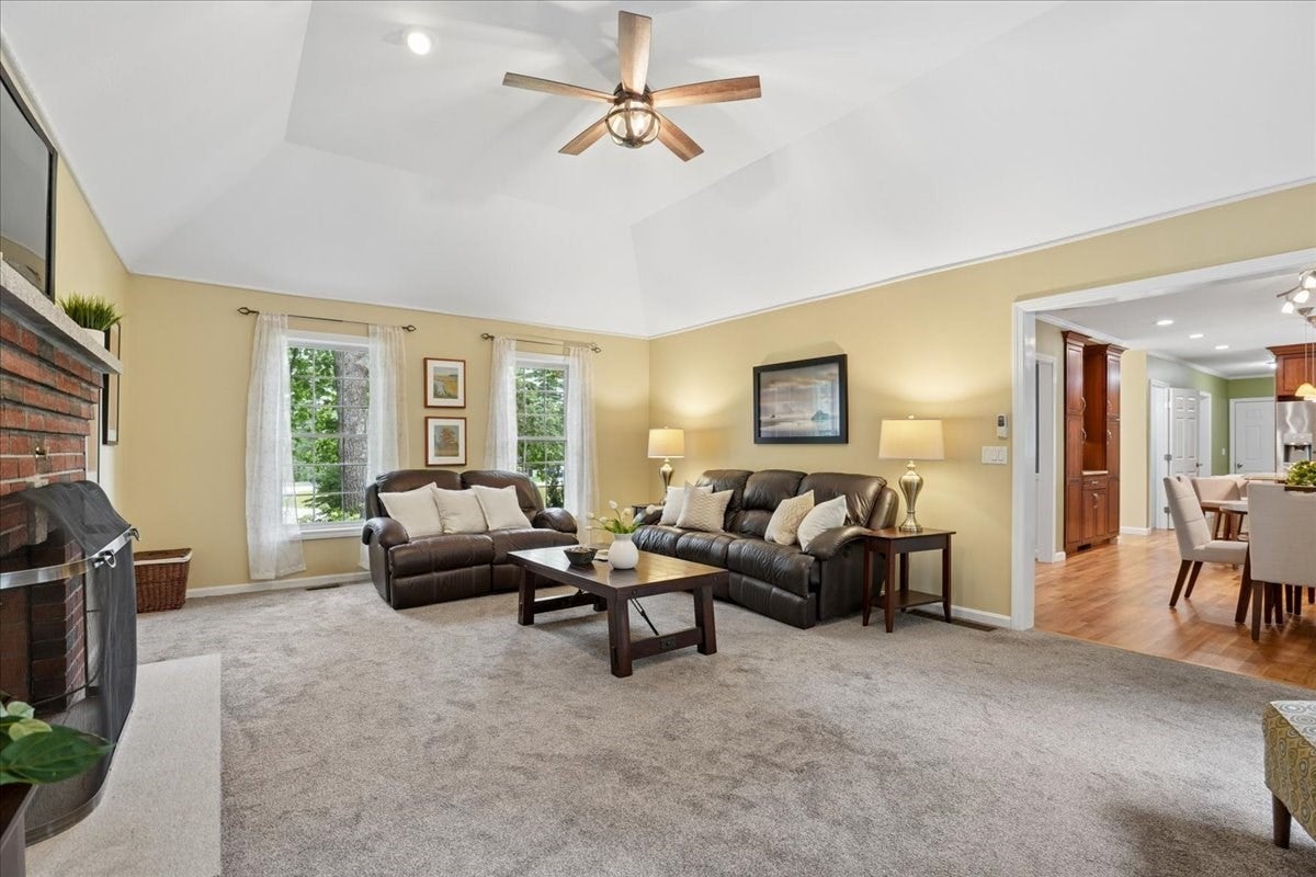 6 Sterling Dr, Londonderry, NH, 6 Sterling Dr, Londonderry, NH Photo #12