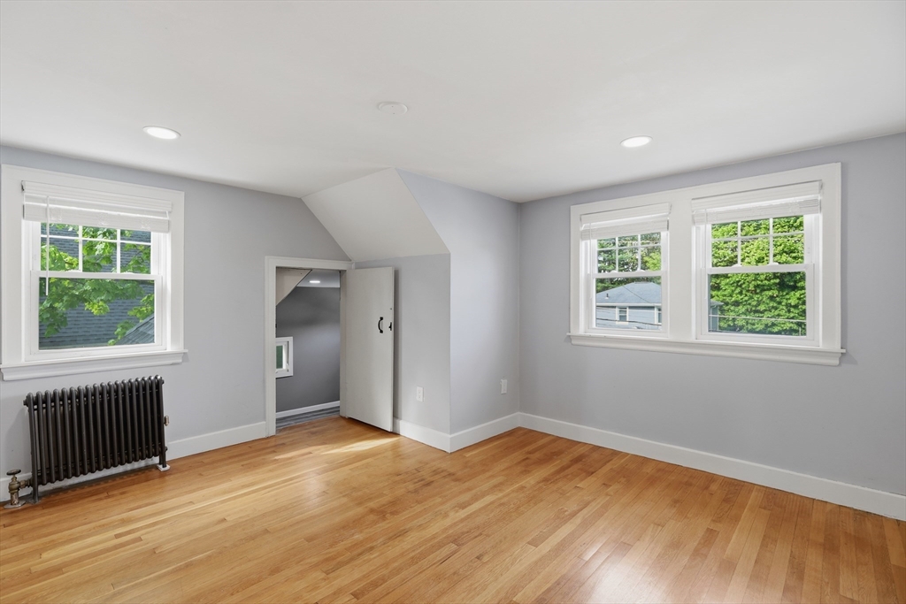 13 Marilyn Drive, Auburn, MA Photo #17