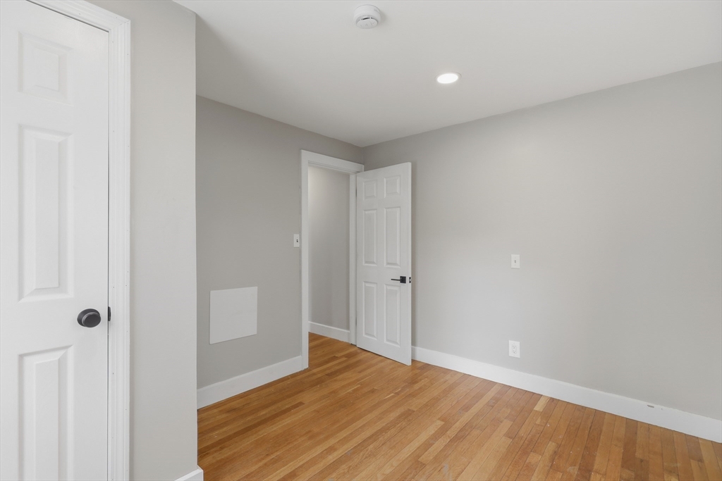 13 Marilyn Drive, Auburn, MA Photo #23