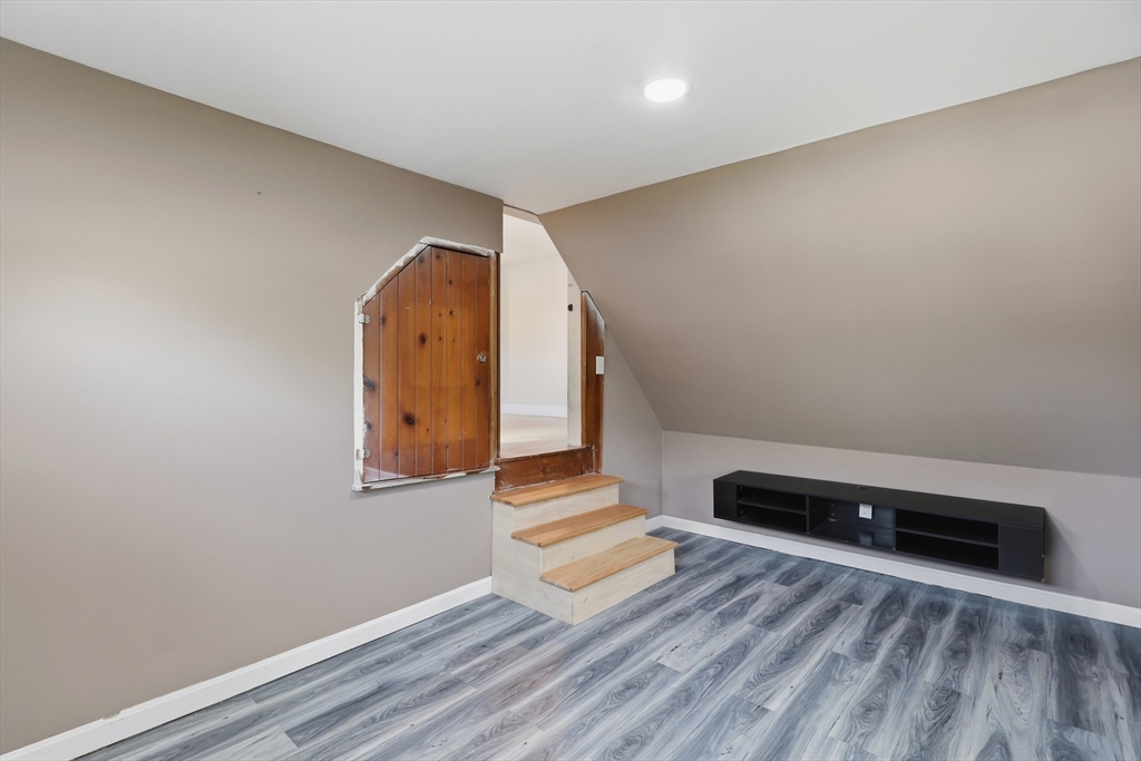 13 Marilyn Drive, Auburn, MA Photo #29
