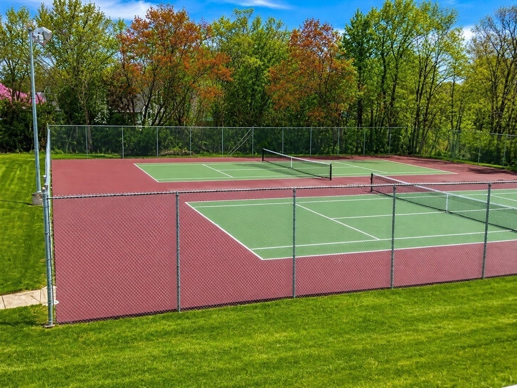 161 Nassau Dr #161, Springfield, MA Photo #20
