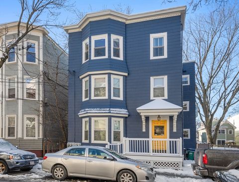 Photo of 508 Green Street #3, Cambridge, MA 02139 (MLS # 73330307)