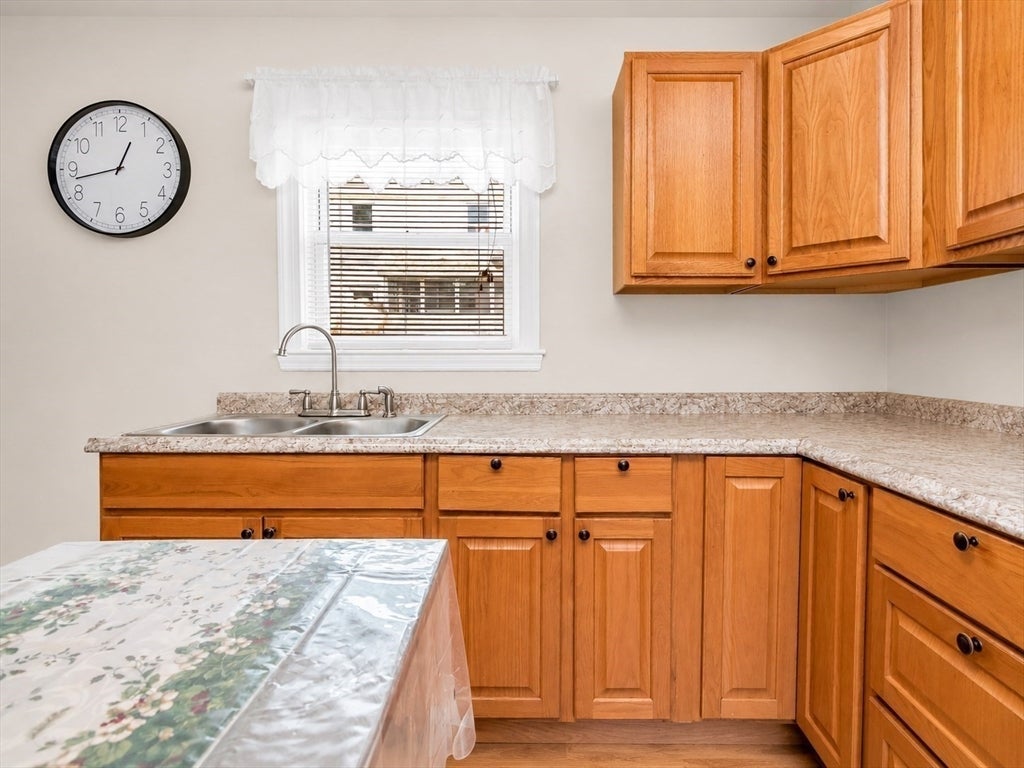 39 5th Ave, Haverhill, MA, 39 5th Ave, Haverhill, MA Photo #6