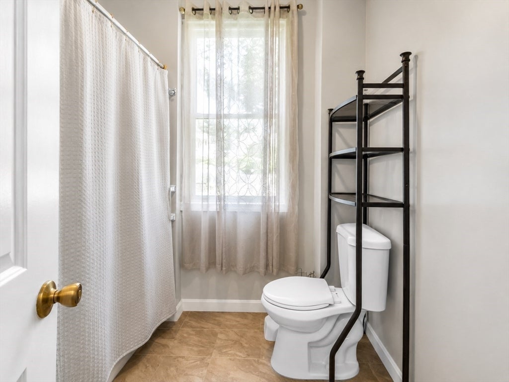 39 5th Ave, Haverhill, MA, 39 5th Ave, Haverhill, MA Photo #10
