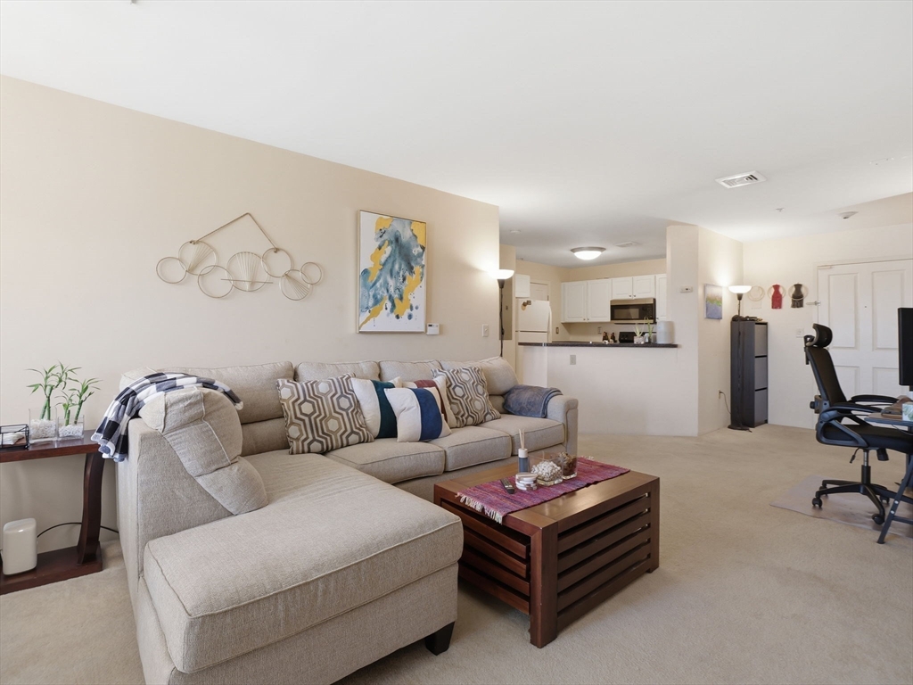 30 Franklin St 427