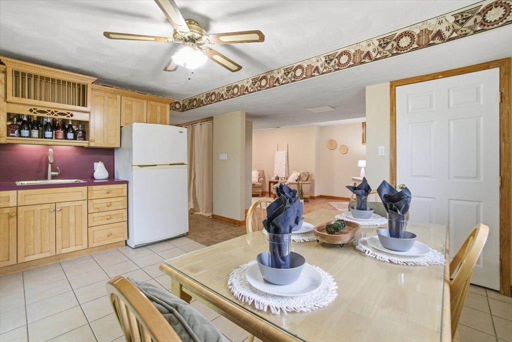 18 Oakridge DR, Saugus, MA Photo #25