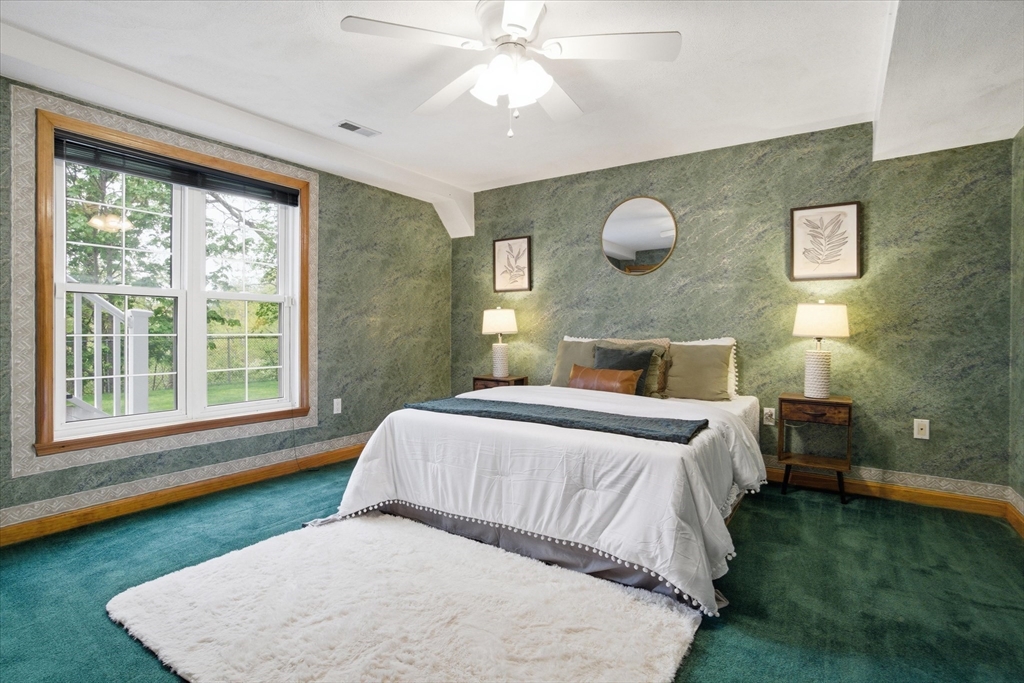18 Oakridge DR, Saugus, MA Photo #32
