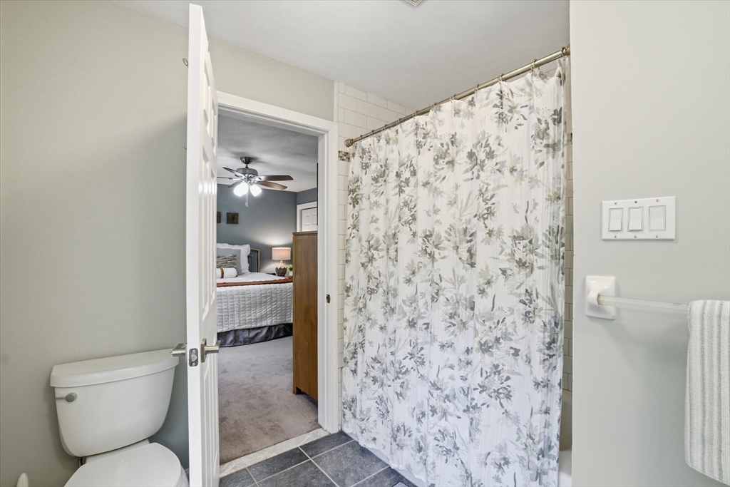 18 Oakridge DR, Saugus, MA Photo #20
