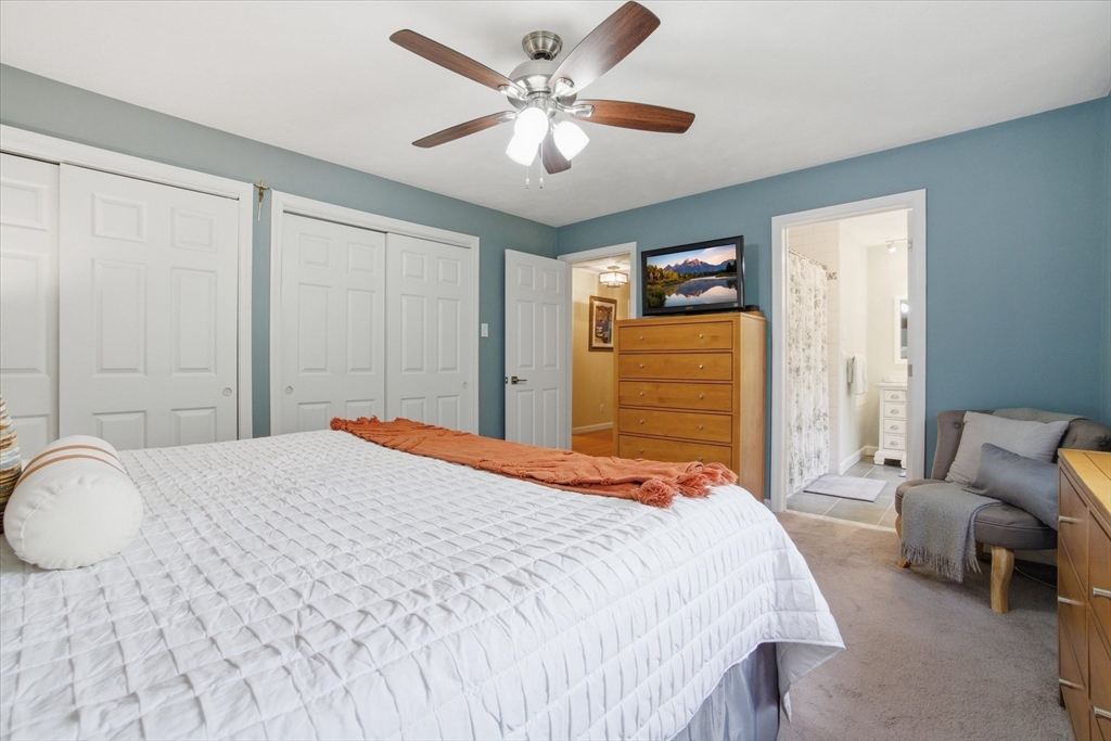 18 Oakridge DR, Saugus, MA Photo #18
