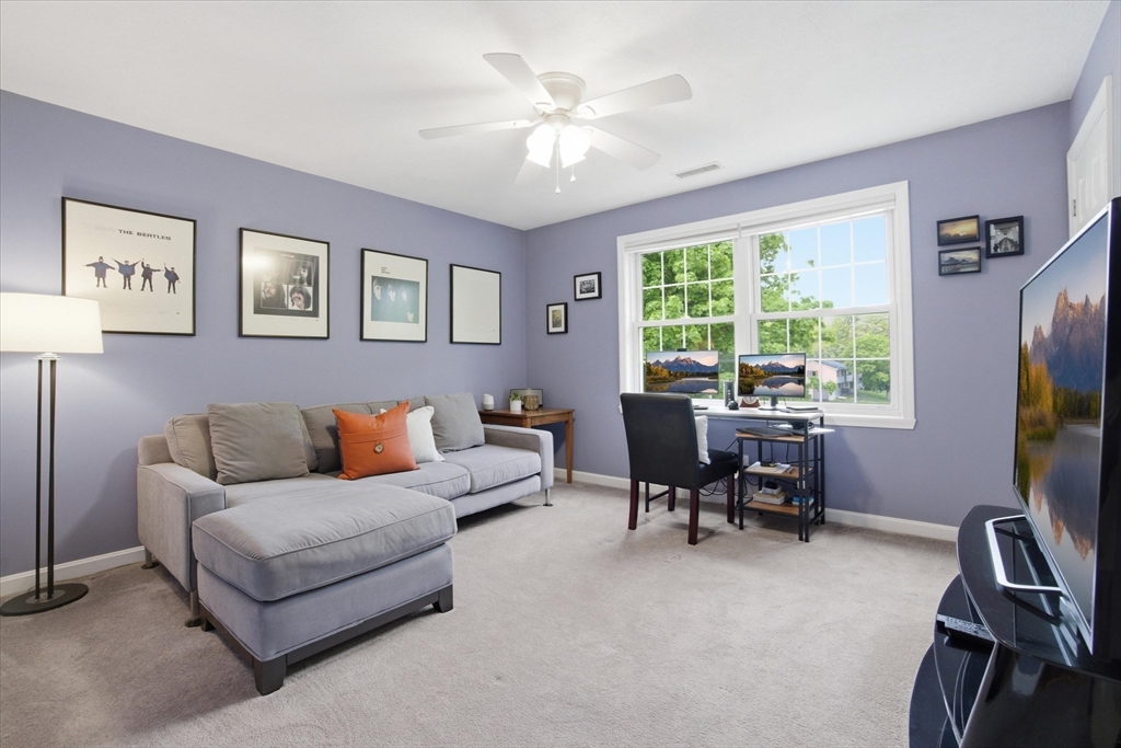 18 Oakridge DR, Saugus, MA Photo #24