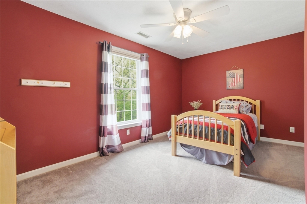 18 Oakridge DR, Saugus, MA Photo #21