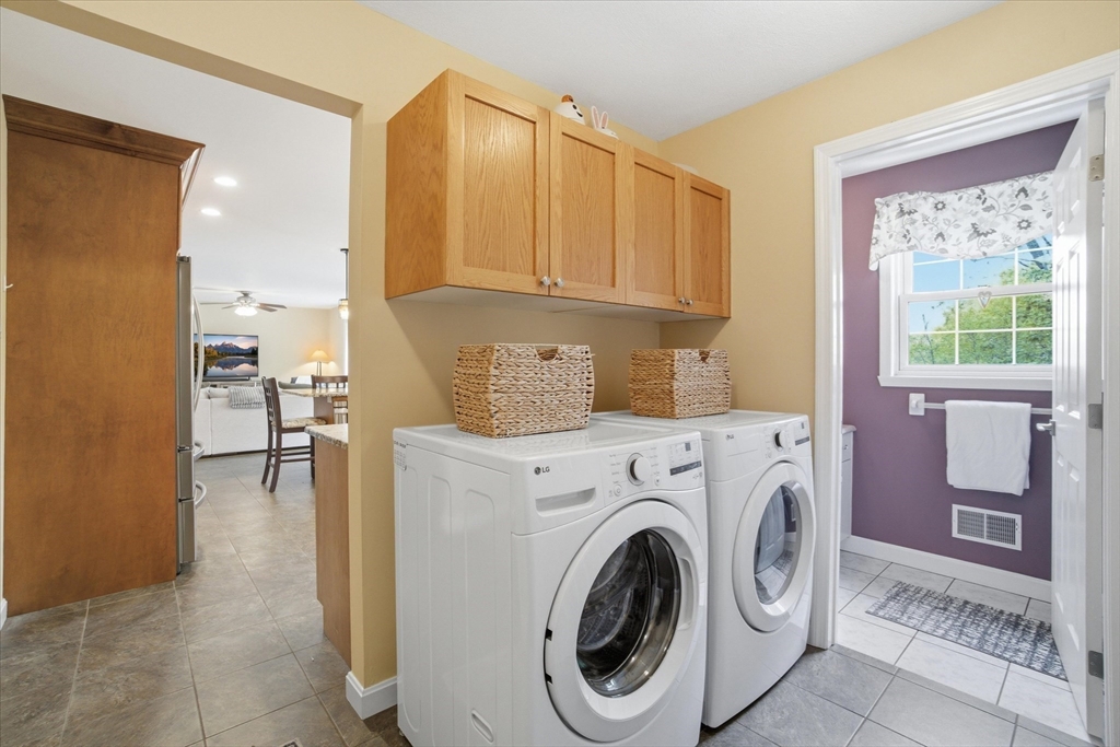 18 Oakridge DR, Saugus, MA Photo #14
