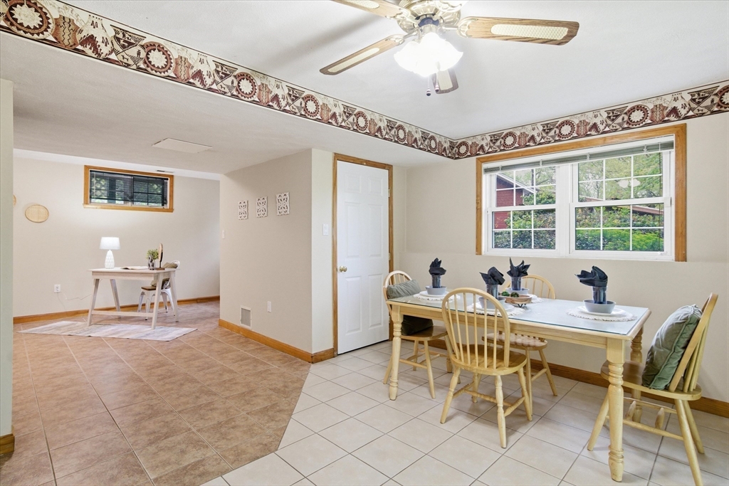 18 Oakridge DR, Saugus, MA Photo #27