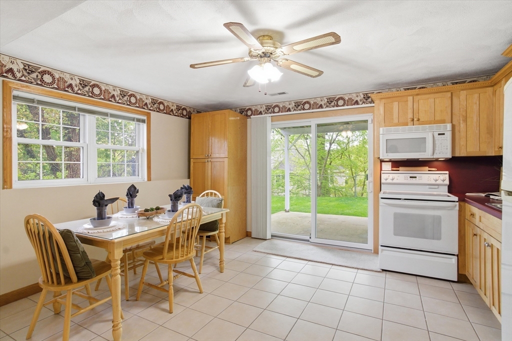 18 Oakridge DR, Saugus, MA Photo #26