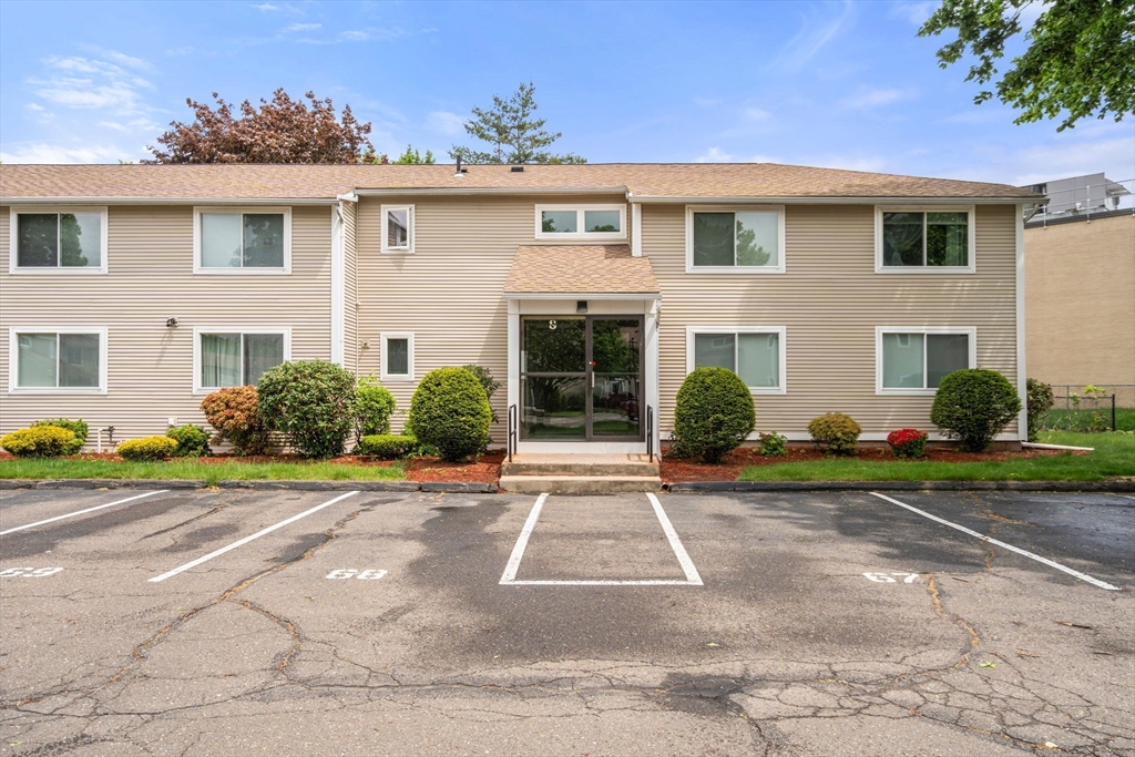 8 Arbor Way A