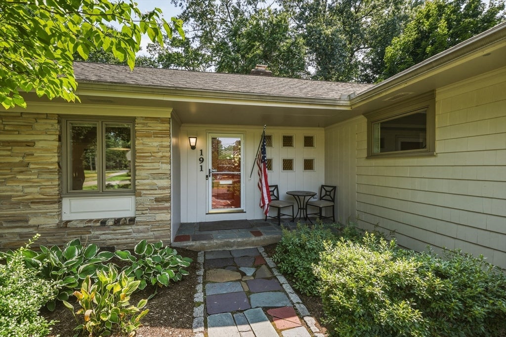191 Pinewood Dr, Longmeadow, MA, 191 Pinewood Dr, Longmeadow, MA Photo #6