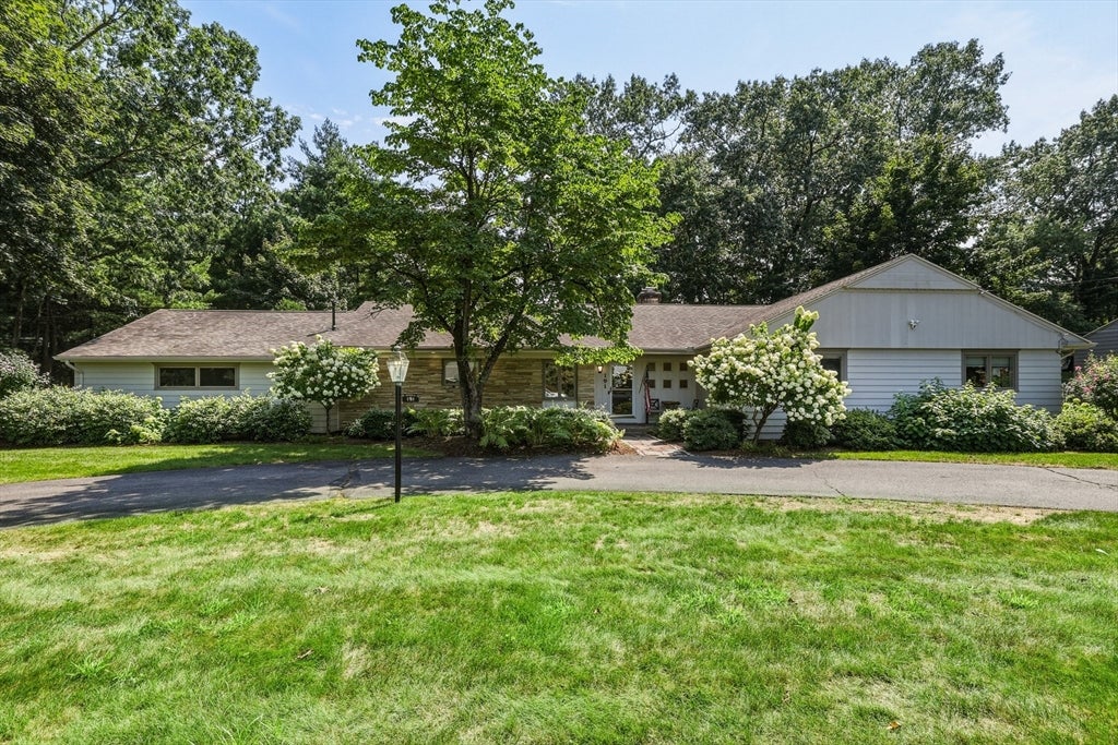 191 Pinewood Dr, Longmeadow, MA, 191 Pinewood Dr, Longmeadow, MA Photo #1