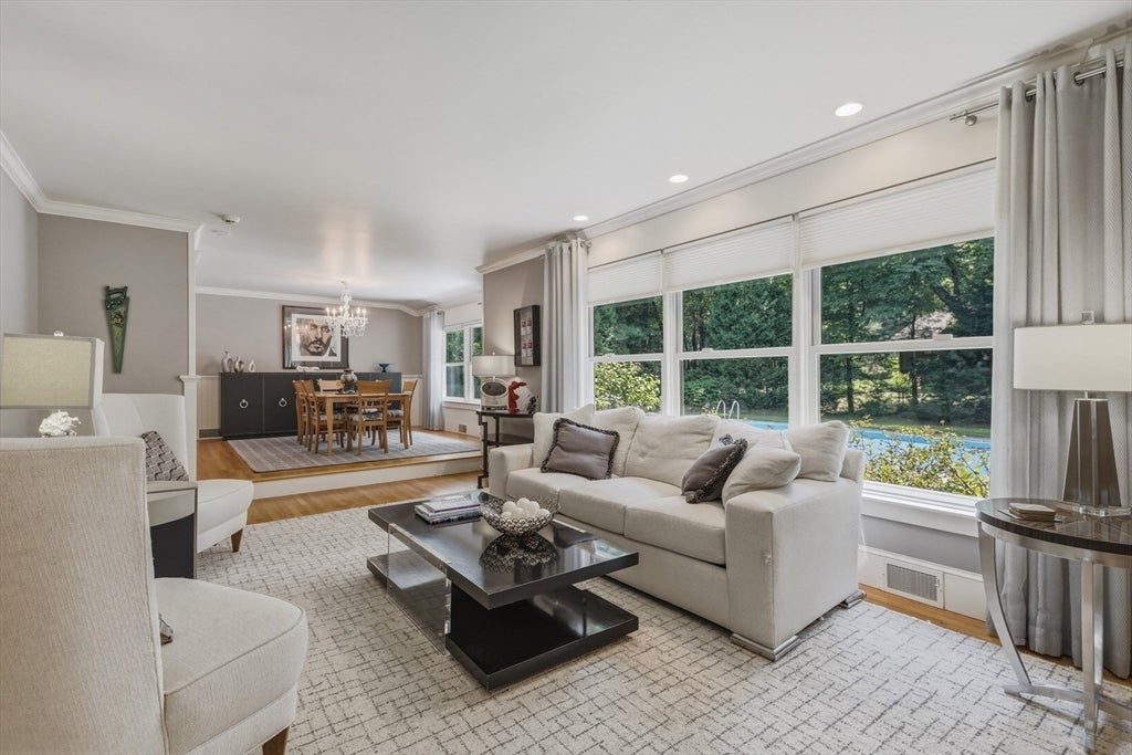 191 Pinewood Dr, Longmeadow, MA, 191 Pinewood Dr, Longmeadow, MA Photo #9