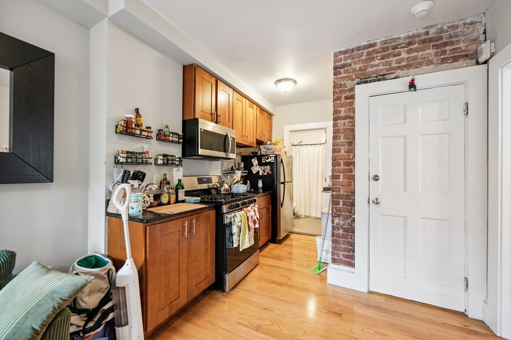 12 Foster St #7, Boston, MA Photo #3