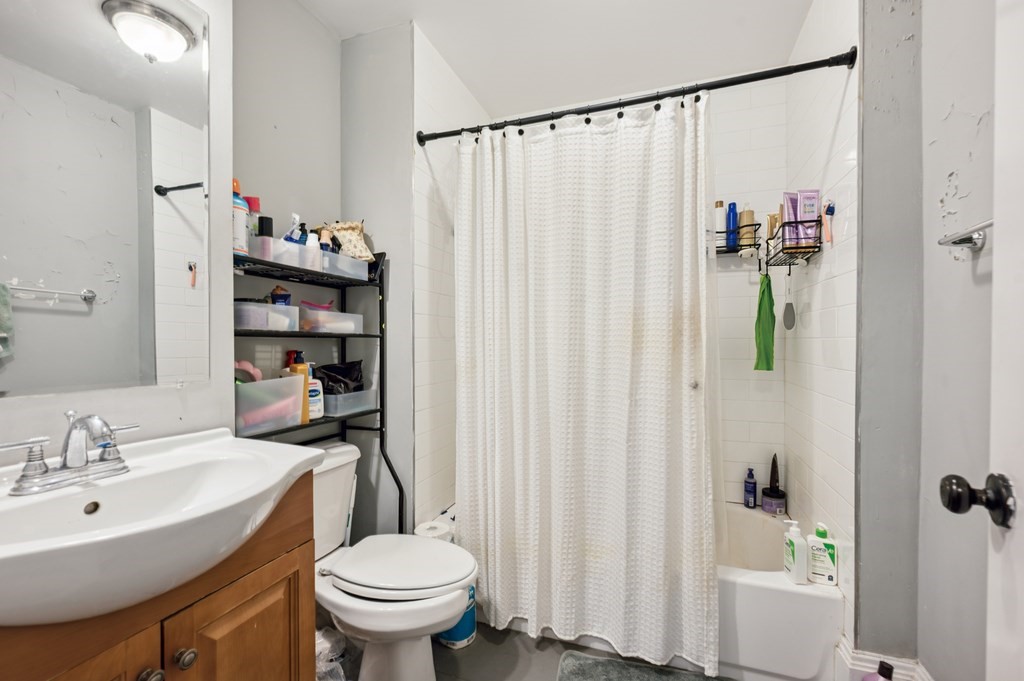 12 Foster St #7, Boston, MA Photo #5