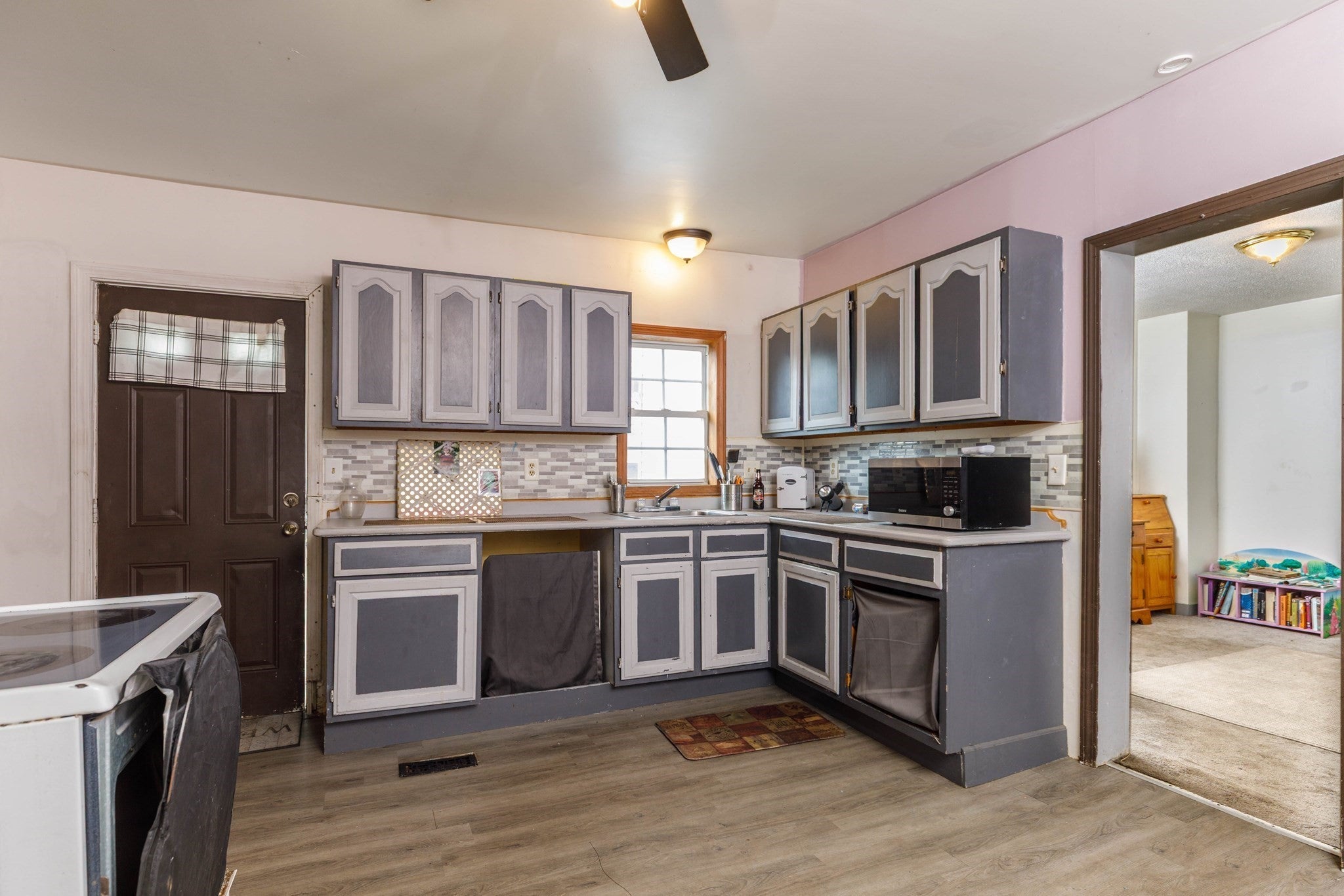 35 Essex Street, Athol MA 01331