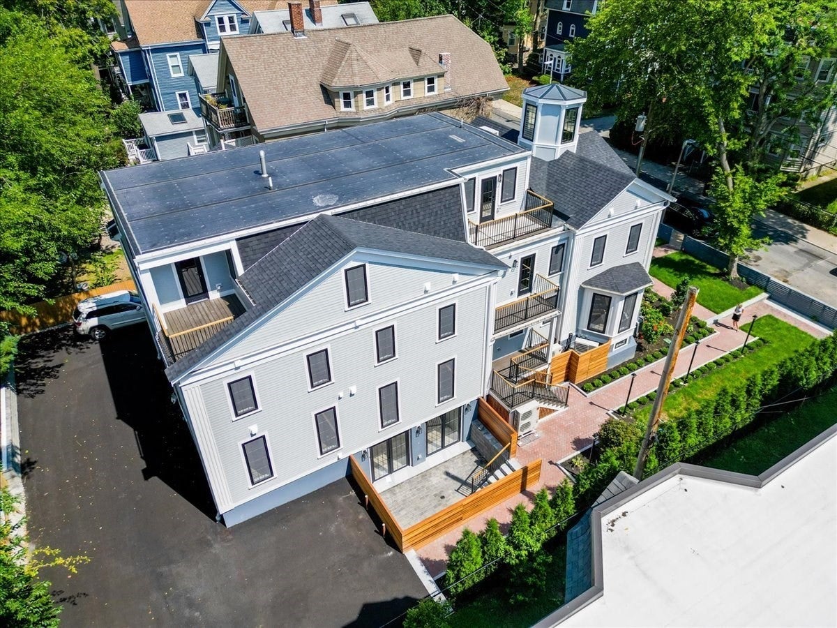 305 Chestnut Ave #5, Boston, MA Photo #13