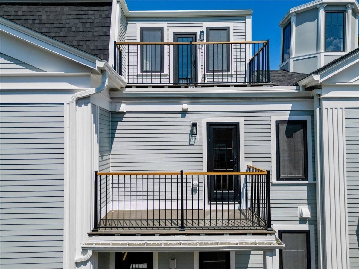 305 Chestnut Ave #5, Boston, MA Photo #12