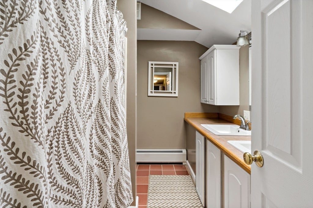 124 Watuppa Ave, Somerset, MA, 124 Watuppa Ave, Somerset, MA Photo #20