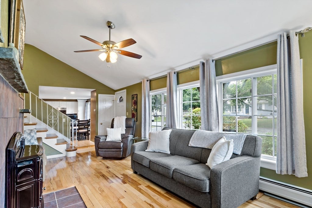 124 Watuppa Ave, Somerset, MA, 124 Watuppa Ave, Somerset, MA Photo #3