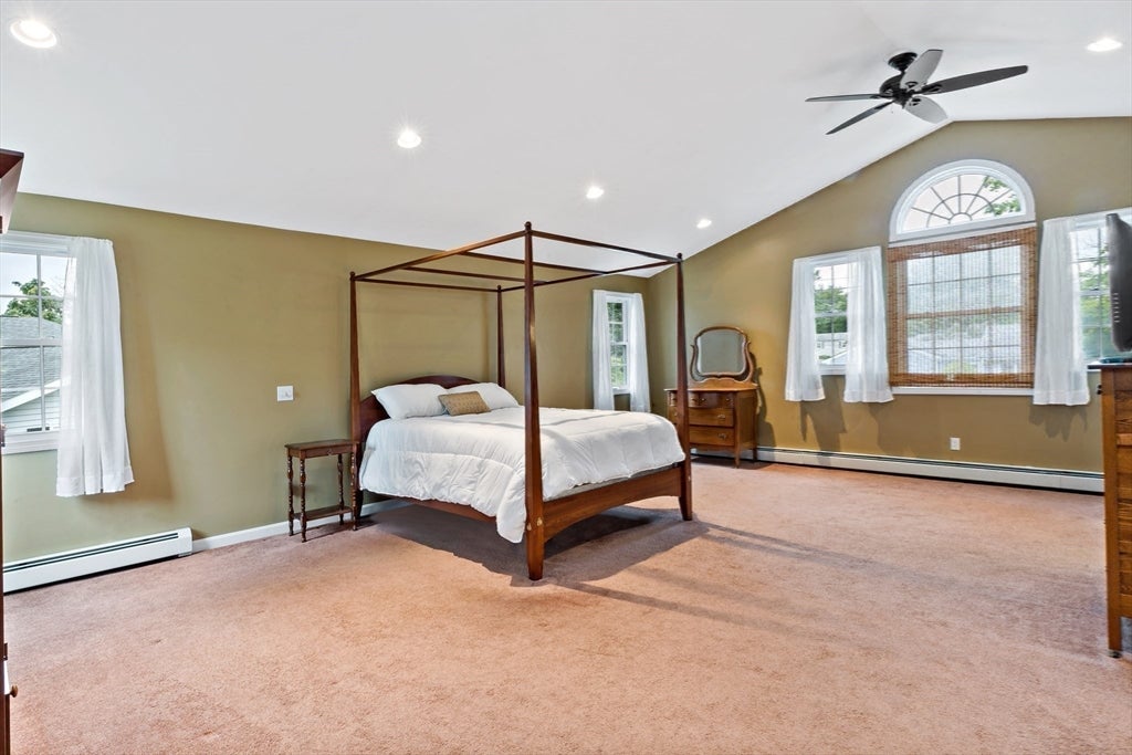 124 Watuppa Ave, Somerset, MA, 124 Watuppa Ave, Somerset, MA Photo #4