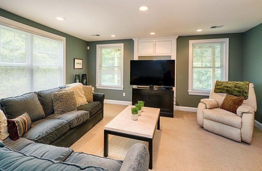 69 Carriage Hill Circle #69, Southborough, MA, 69 Carriage Hill Circle #69, Southborough, MA Photo #28