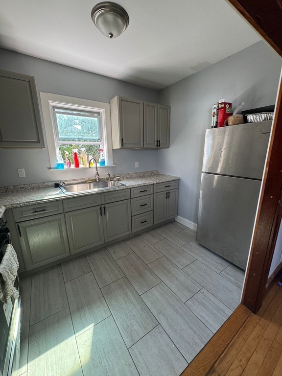 129 Marchant St 2 - Photo 4