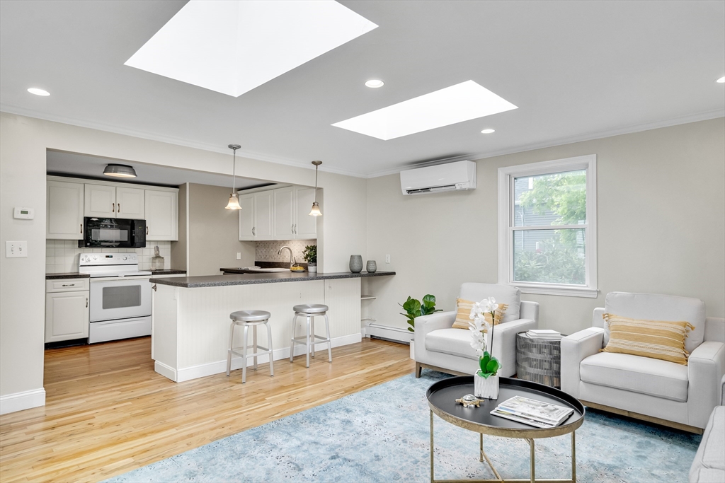 7 Oakridge Ave