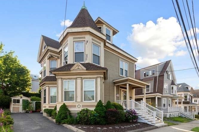 Photo of 52 Eastern Ave, Lynn, MA