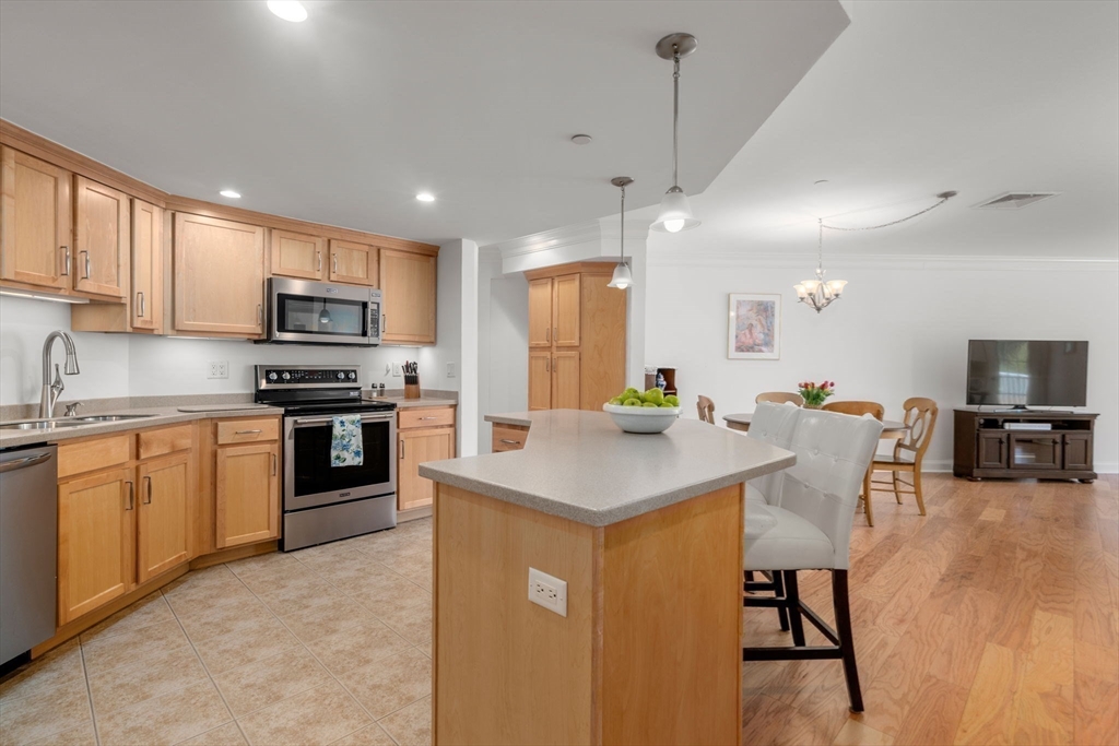 490 Main 114