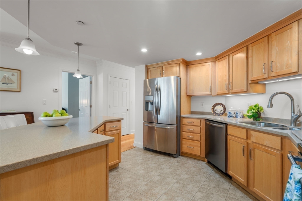 490 Main 114