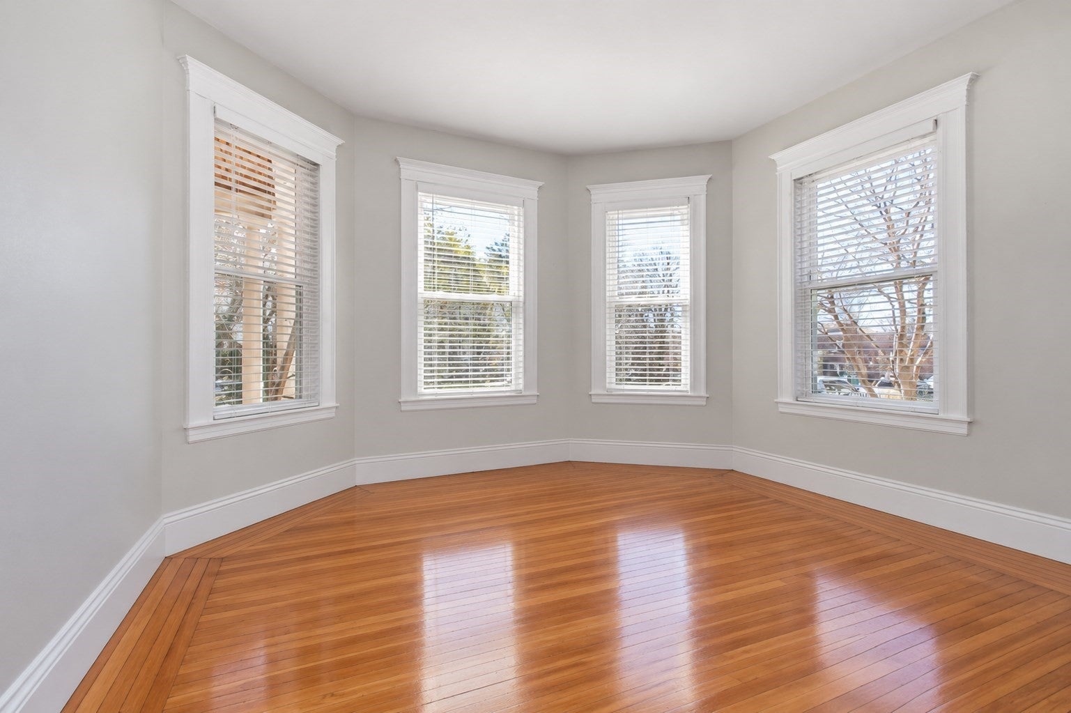 22 Welles Avenue